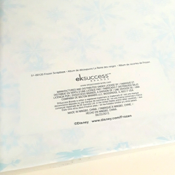 DISNEY Frozen Elsa Olaf Anna Character Scrapbook 20 Pages NWT - Picture 11 of 16